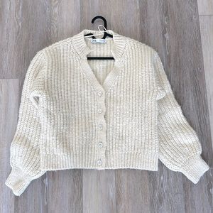 Zara chunky sweater cardigan, like new! M size